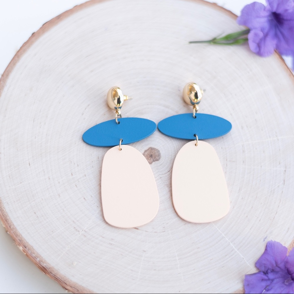 NEW! 🖤 Aura’s “Baby Blues” Geometric Earrings